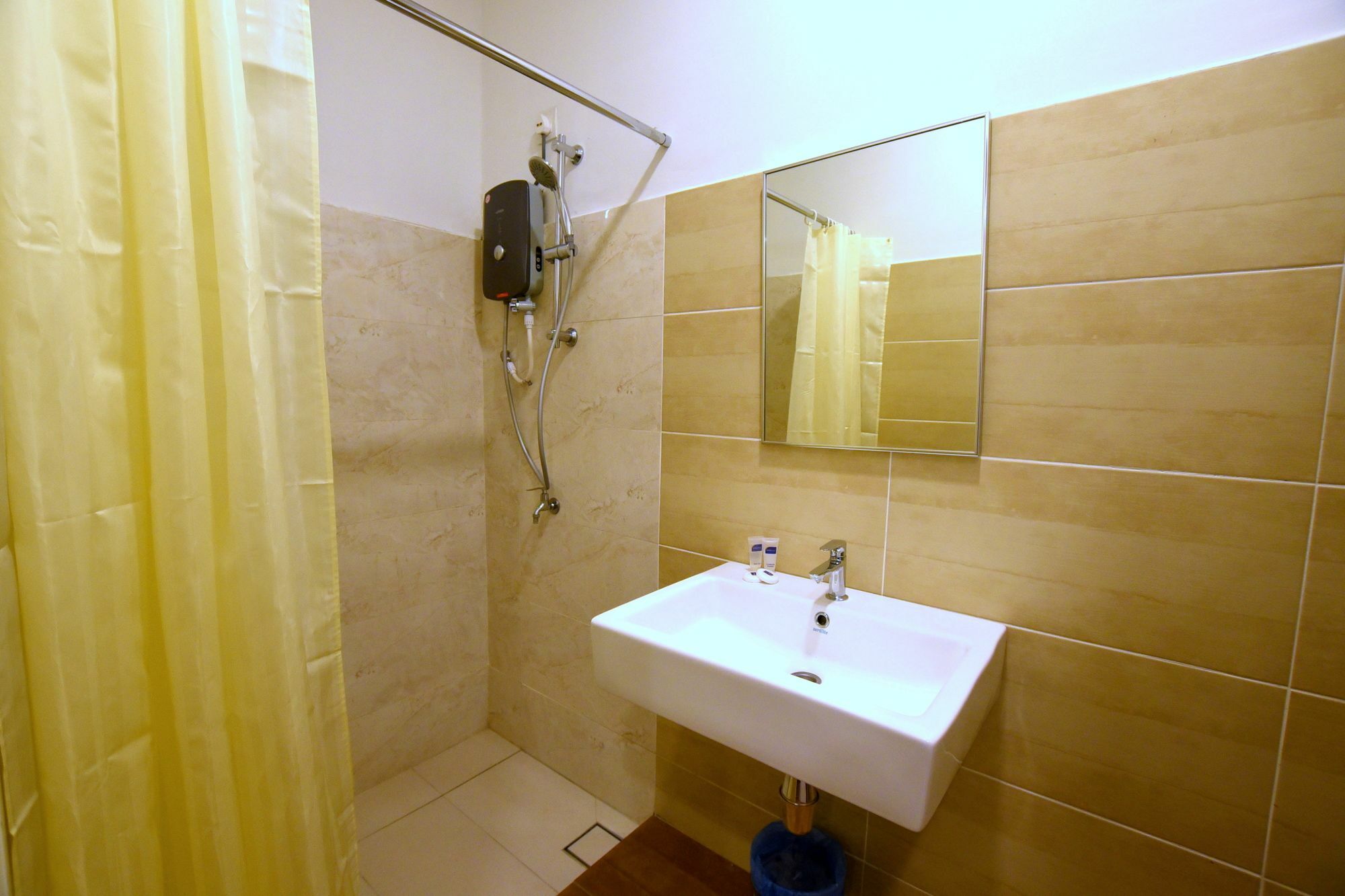 Hotel Zamburger Second Link Johor Bahru Zewnętrze zdjęcie